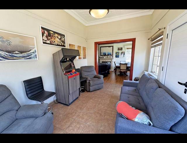 4 BEDROOM HOUSE FOR SALE IN SYDENHAM